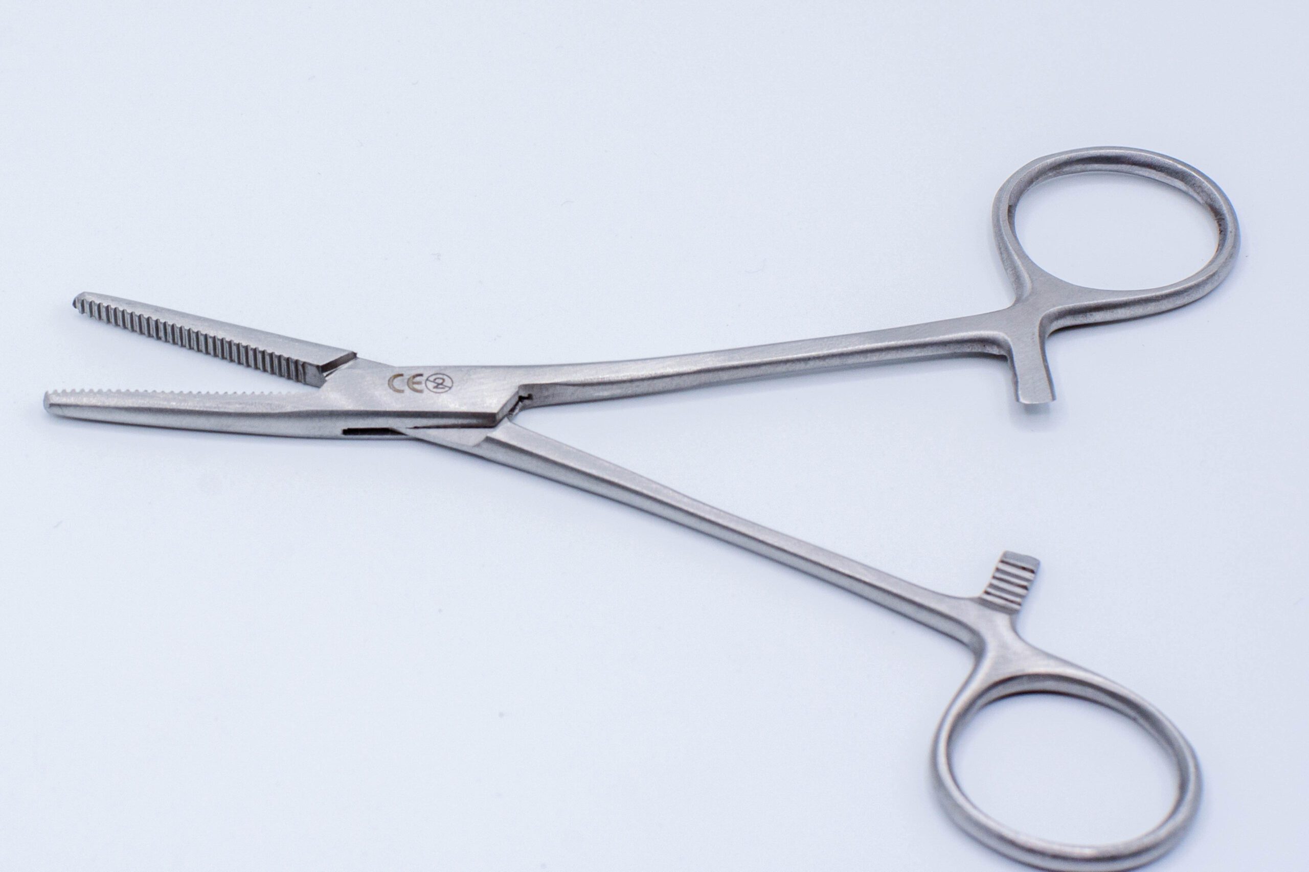 AB05 Artery Forceps Straight 14cm - Image 2