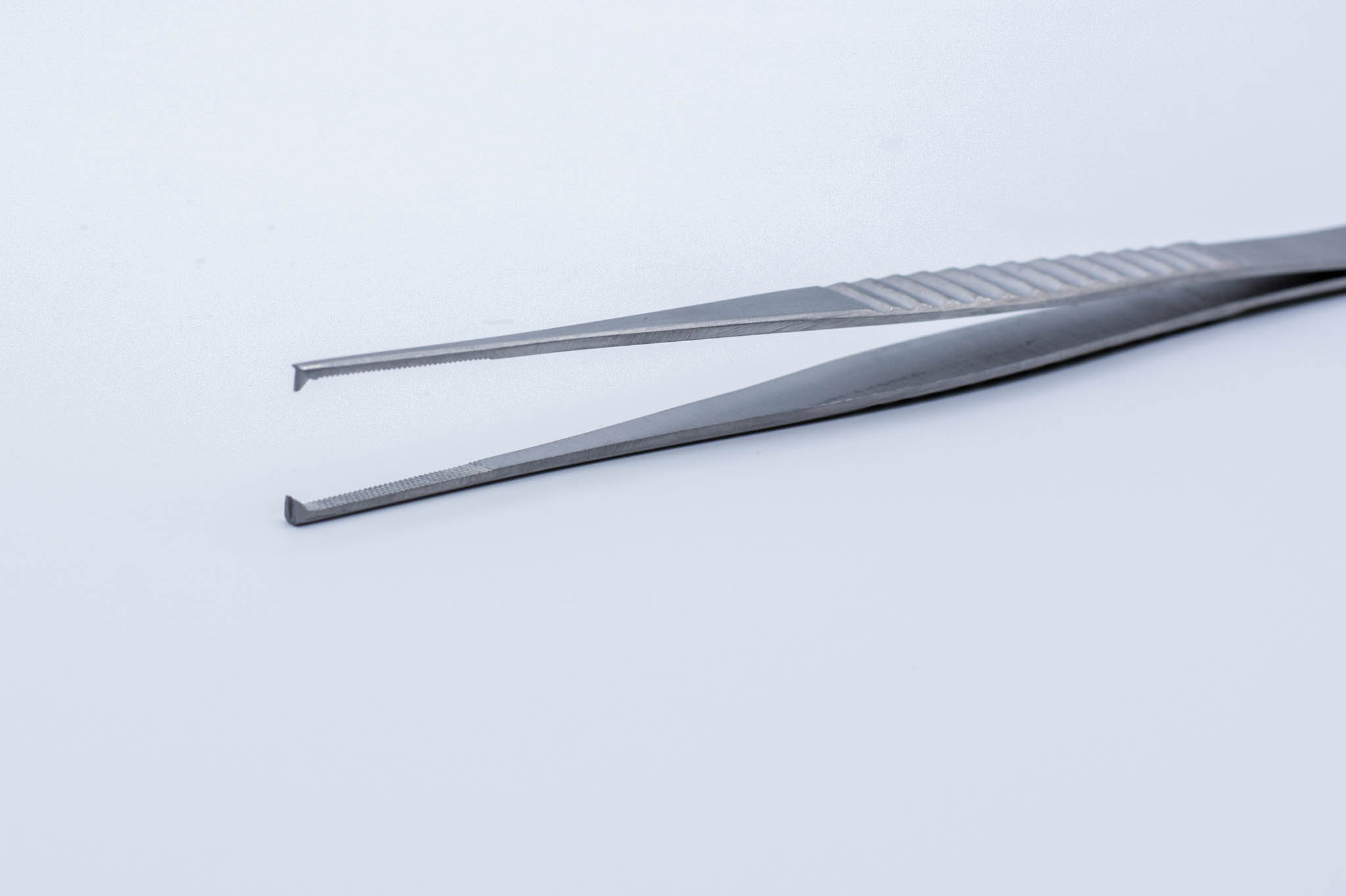 AB03 Gillies Forceps 15cm 1*2Th - Image 3