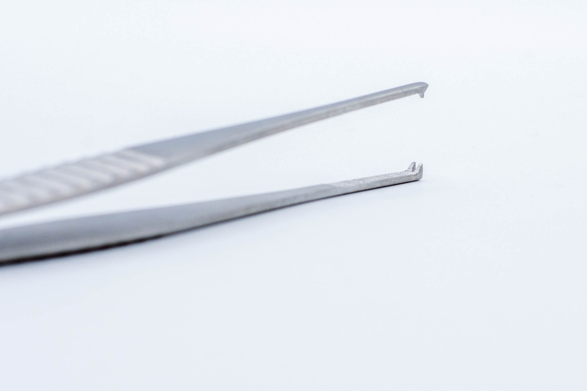 AB03 Gillies Forceps 15cm 1*2Th - Image 2