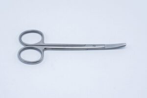 AB100 Strabismus Scissors Curved Blunt 11cm
