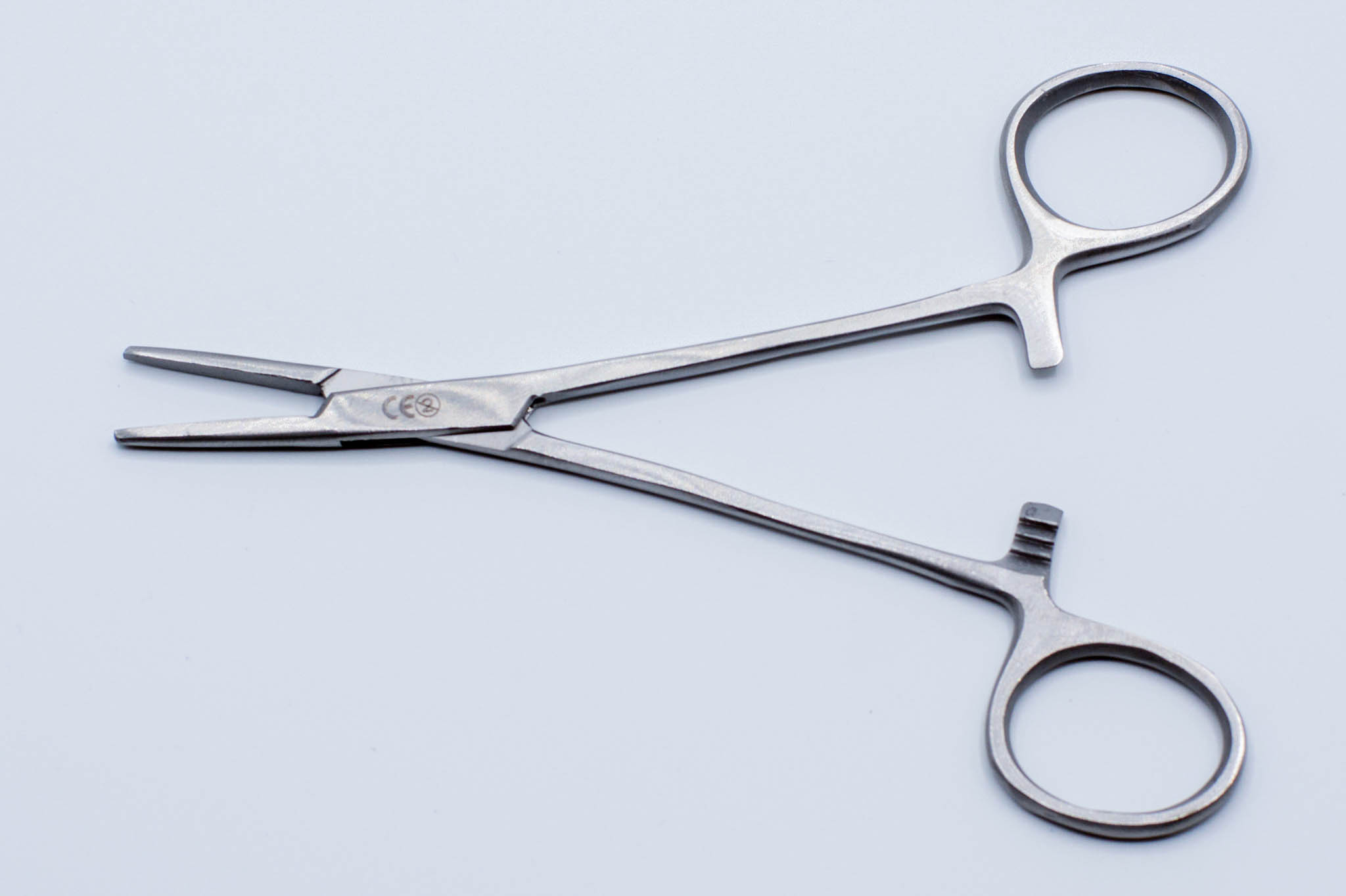 AB15 Halsey Needle Holder 13cm Smooth - Image 2
